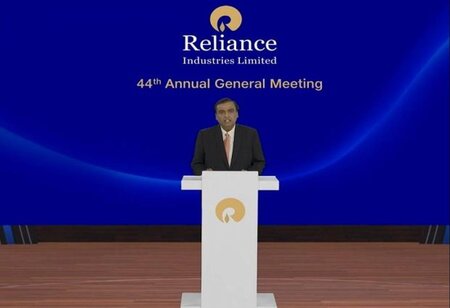 Reliance in Talks with Flex and Karbonn Phone Makers for JioPhone Next